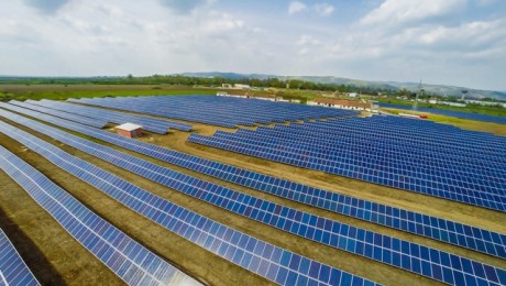 Photovoltaic system on the ground